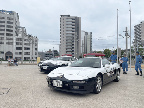 NSXパトカー(リトラクタブル)